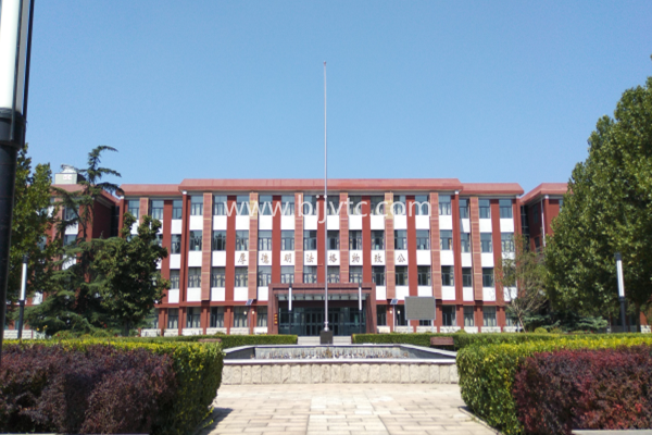 北京政法大學（昌平校區(qū)）新聞演播室燈光項目